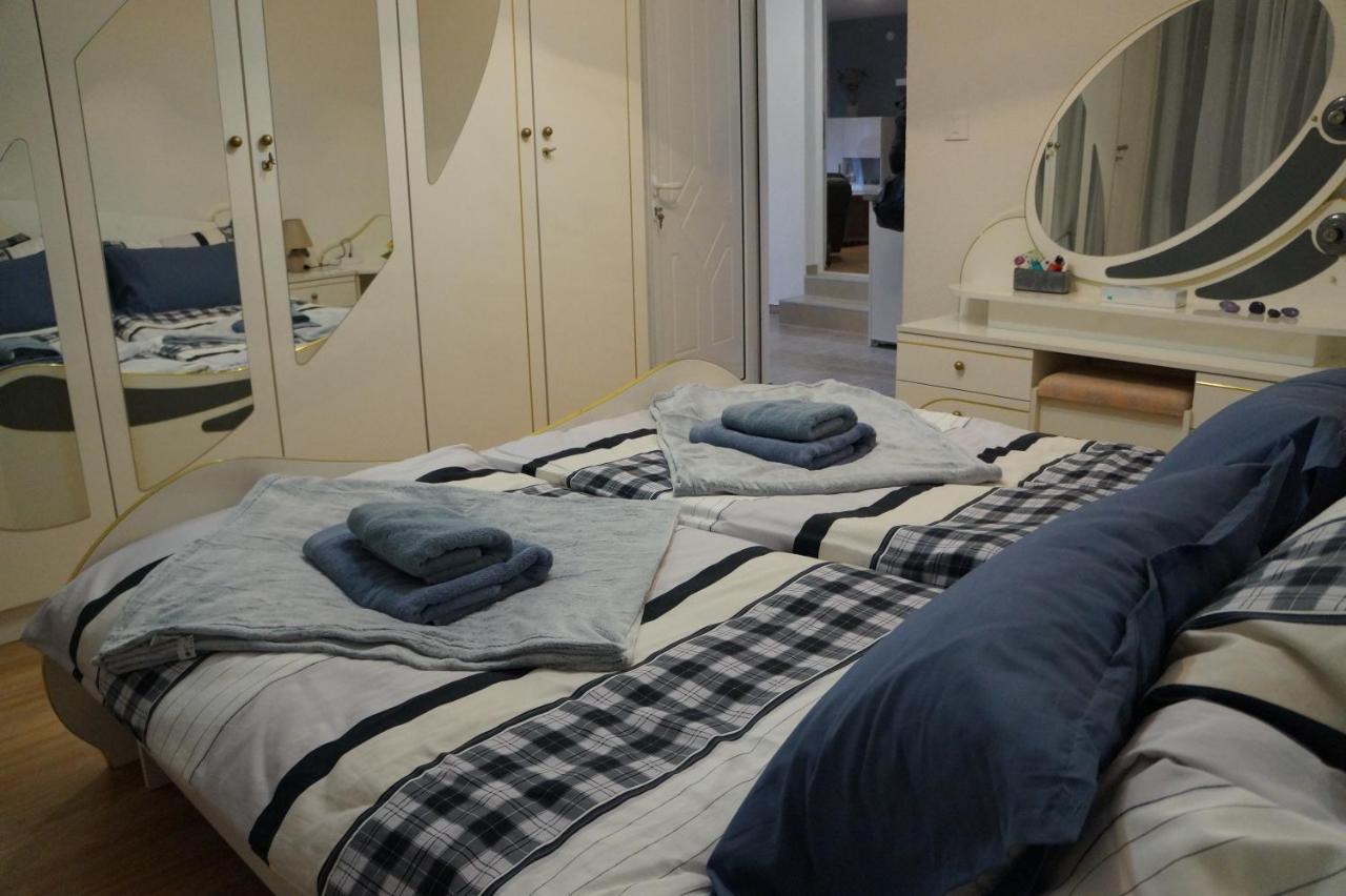 Guest House Lona جولوباك المظهر الخارجي الصورة